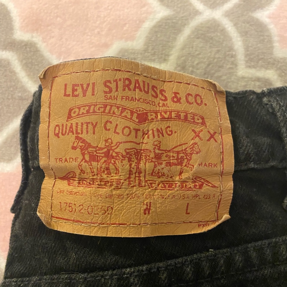 Red Tab Vintage Black Mom Levi’s